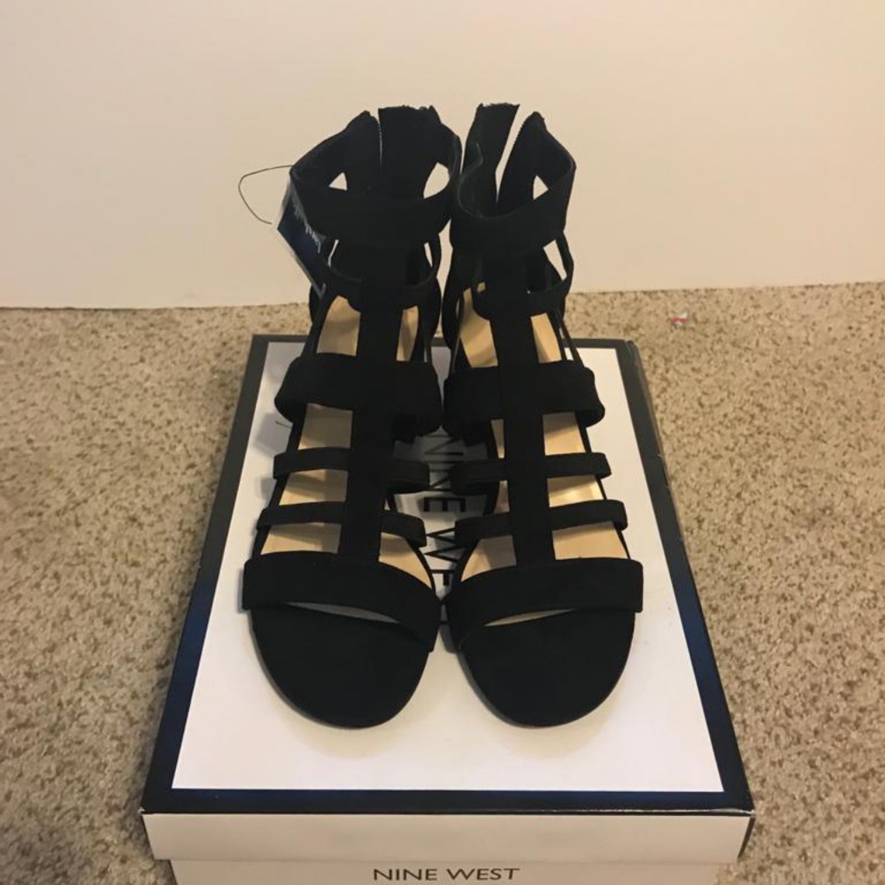 NEW NINE WEST CAGE SANDALS!!!! 8.5